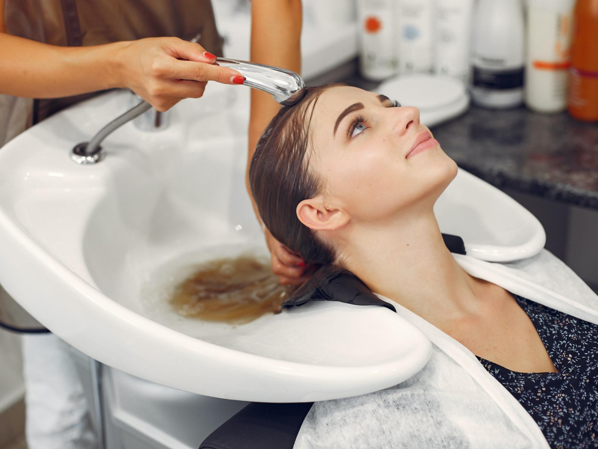 【頭皮敏感】一文看清頭皮敏感護理與洗頭水選擇事項，預防頭皮敏感導致脫髮